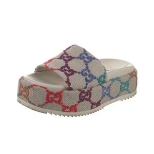Gucci Angelina Embroidered Colorful Logo
Platform Sandals Size 40